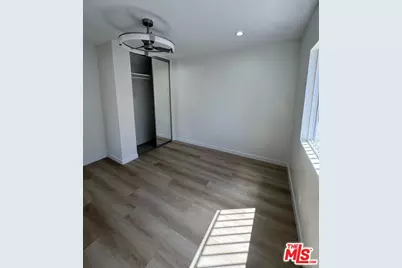 224 W 107th St, Los Angeles, CA 90003 - Photo 13