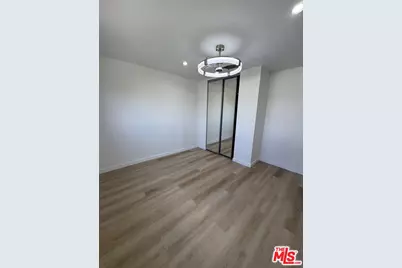 224 W 107th St, Los Angeles, CA 90003 - Photo 17