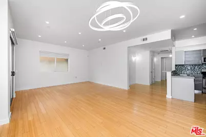 966 S St Andrews Pl #104, Los Angeles, CA 90019 - Photo 3