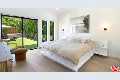 2843 S Holt Ave, Los Angeles, CA 90034 - Photo 11