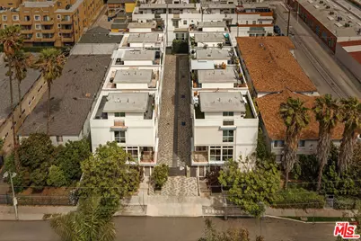 6728 W Hepburn Way, Los Angeles, CA 90038 - Photo 35