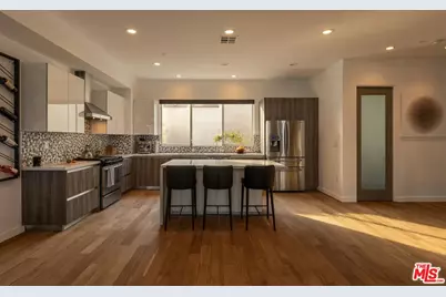 6728 W Hepburn Way, Los Angeles, CA 90038 - Photo 9