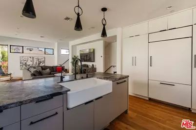 2416 Penmar Ave, Venice, CA 90291 - Photo 7