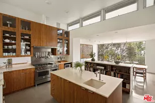 901 Kenter Way, Los Angeles, CA 90049 - Photo 9