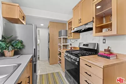 130 Wavecrest Ave, Venice, CA 90291 - Photo 9