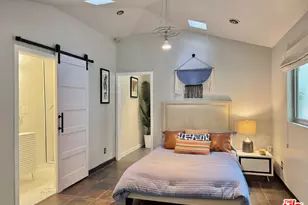 636 N Curson Ave, Los Angeles, CA 90036 - Photo 25