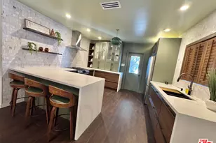 636 N Curson Ave, Los Angeles, CA 90036 - Photo 7