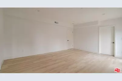 2209 6th Ave, Los Angeles, CA 90018 - Photo 33