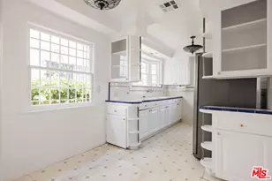 1965 S Corning St, Los Angeles, CA 90034 - Photo 11