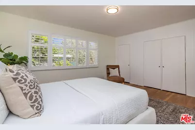 5383 Village Grn, Los Angeles, CA 90016 - Photo 13
