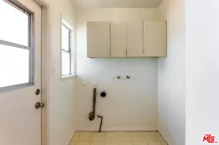 5801 Willis Ave, Sherman Oaks, CA 91411 - Photo 23