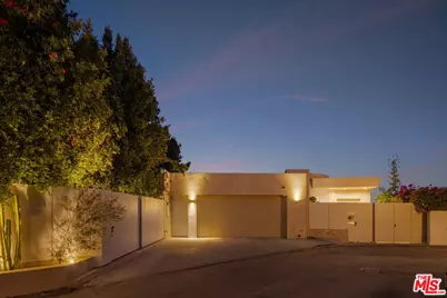 7882 Fareholm Dr, Los Angeles, CA 90046 - Photo 27