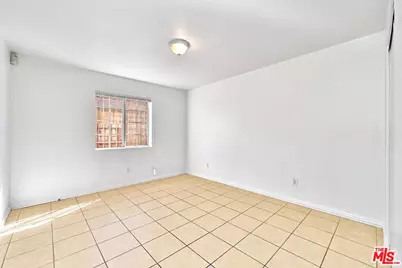 10800 S San Pedro St, Los Angeles, CA 90061 - Photo 7