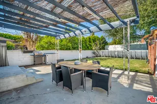 17527 Haynes St, Van Nuys, CA 91406 - Photo 29