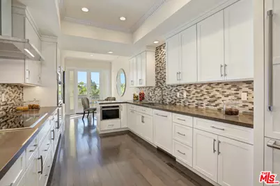 10112 Empyrean Way #204, Los Angeles, CA 90067 - Photo 13