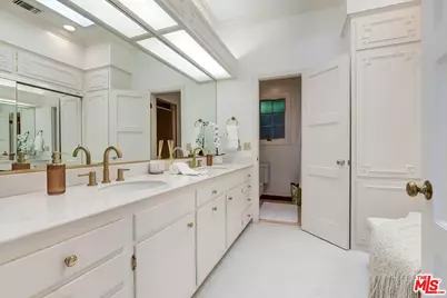 11432 Cashmere St, Los Angeles, CA 90049 - Photo 27