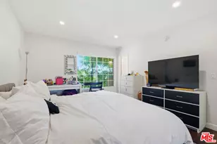 18640 Collins St, Tarzana, CA 91356 - Photo 7