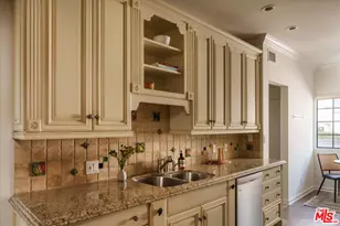 1133 N Clark St, West Hollywood, CA 90069 - Photo 9