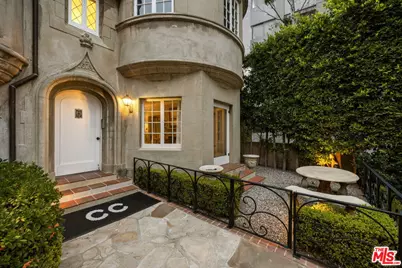 10341 Wilshire Blvd, Los Angeles, CA 90024 - Photo 3