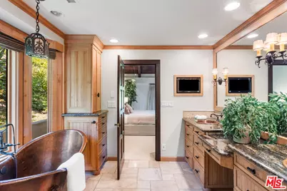 24656 Blue Dane Ln, Malibu, CA 90265 - Photo 21
