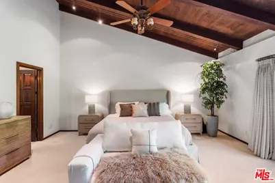 24656 Blue Dane Ln, Malibu, CA 90265 - Photo 17