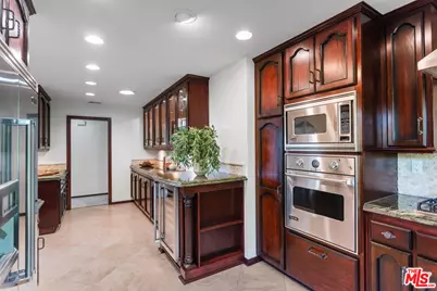 24656 Blue Dane Ln, Malibu, CA 90265 - Photo 13