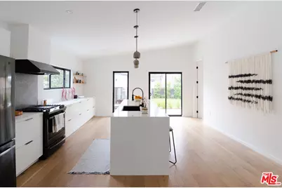 4507 10th Ave, Los Angeles, CA 90043 - Photo 5