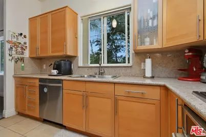 14315 Magnolia Blvd #101, Sherman Oaks, CA 91423 - Photo 17