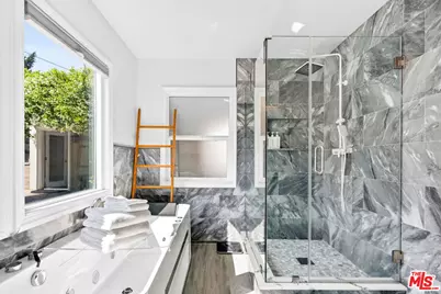 5910 W 77th Pl, Los Angeles, CA 90045 - Photo 13