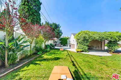 5910 W 77th Pl, Los Angeles, CA 90045 - Photo 31