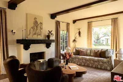 146 S Martel Ave, Los Angeles, CA 90036 - Photo 3