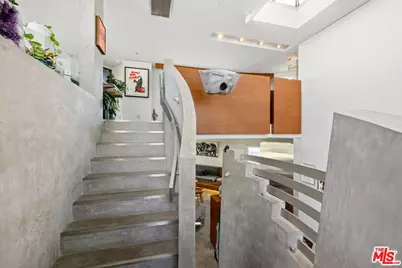24 Eastwind St #2, Marina del Rey, CA 90292 - Photo 13