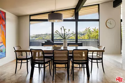 2825 La Cuesta Dr, Los Angeles, CA 90046 - Photo 3