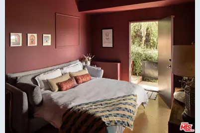 2825 La Cuesta Dr, Los Angeles, CA 90046 - Photo 27