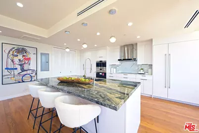 10601 Wilshire Blvd #1404, Los Angeles, CA 90024 - Photo 13
