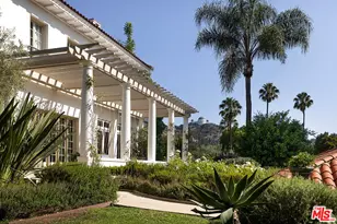 2000 De Mille Dr, Los Angeles, CA 90027 - Photo 3