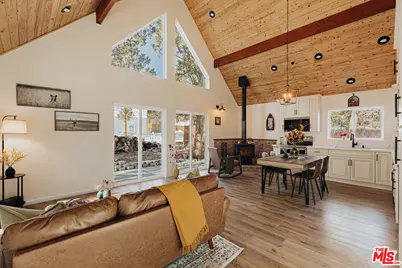 630 Victoria Ln, Sugarloaf, CA 92386 - Photo 5