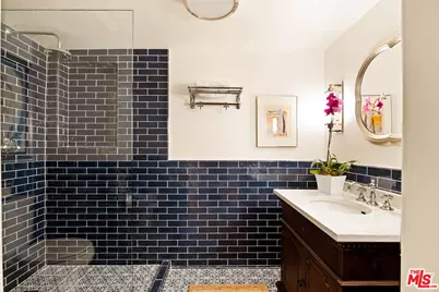 2556 Aberdeen Ave, Los Angeles, CA 90027 - Photo 49