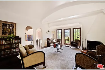 2556 Aberdeen Ave, Los Angeles, CA 90027 - Photo 17