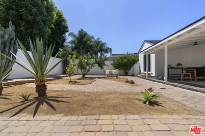13732 Wyandotte St, Van Nuys, CA 91405 - Photo 37