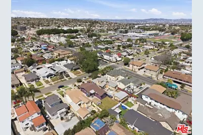 5414 8th Ave, Los Angeles, CA 90043 - Photo 17
