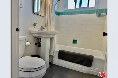 5956 W 85th Pl, Los Angeles, CA 90045 - Photo 7