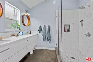 5956 W 85th Pl, Los Angeles, CA 90045 - Photo 11