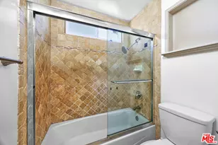 817 Broadway St, Venice, CA 90291 - Photo 9