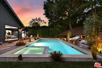 3721 Woodcliff Rd, Sherman Oaks, CA 91403 - Photo 31