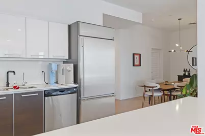 801 S Grand Ave #2211, Los Angeles, CA 90017 - Photo 9