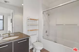 801 S Grand Ave, Los Angeles, CA 90017 - Photo 27