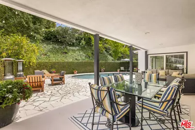 3450 Castlewoods Pl, Sherman Oaks, CA 91403 - Photo 25