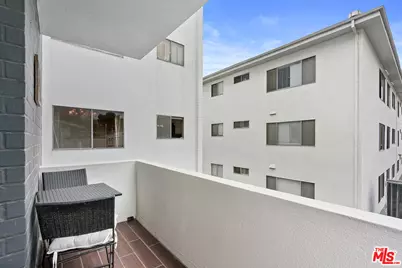 419 N Oakhurst Dr #203, Beverly Hills, CA 90210 - Photo 21