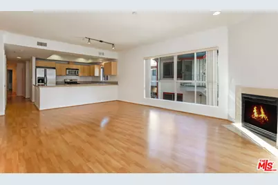 10633 Eastborne Ave #201, Los Angeles, CA 90024 - Photo 15